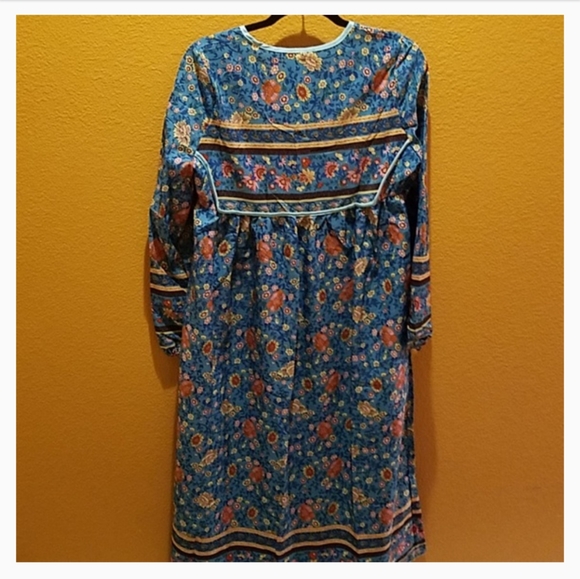 Ocean's Edge Maxi Folktown - Picture 7 of 7